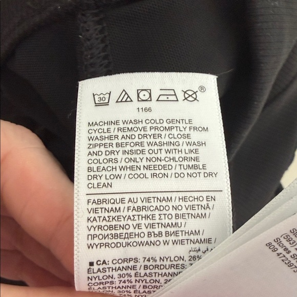 ATHLETA Venice High Rise Jogger Black Size Medium Tall - Picture 14 of 14